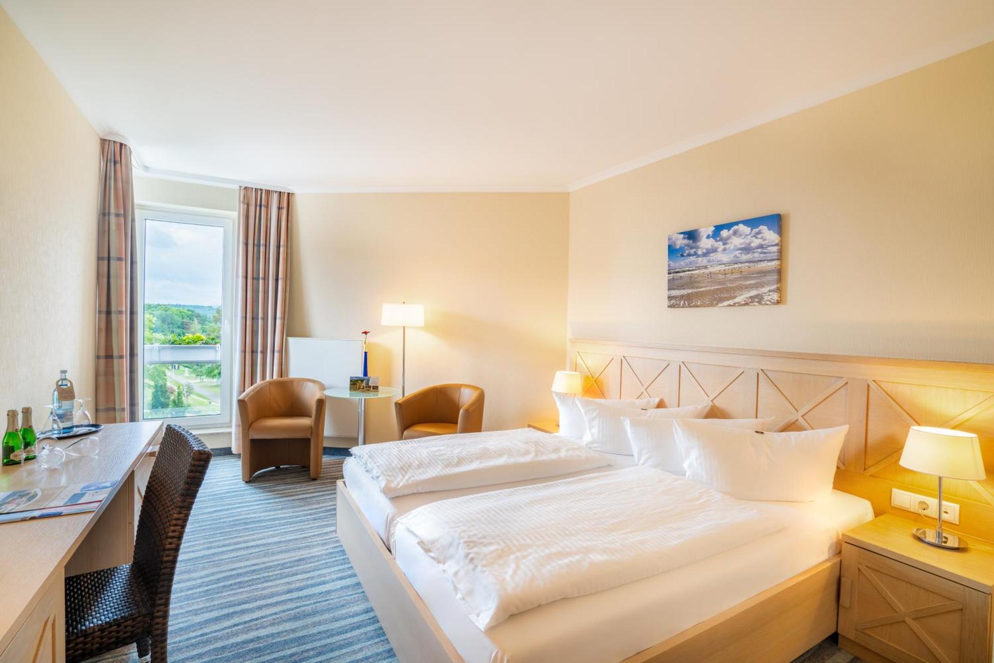 Strandhotel Seerose Kölpinsee Εξωτερικό φωτογραφία