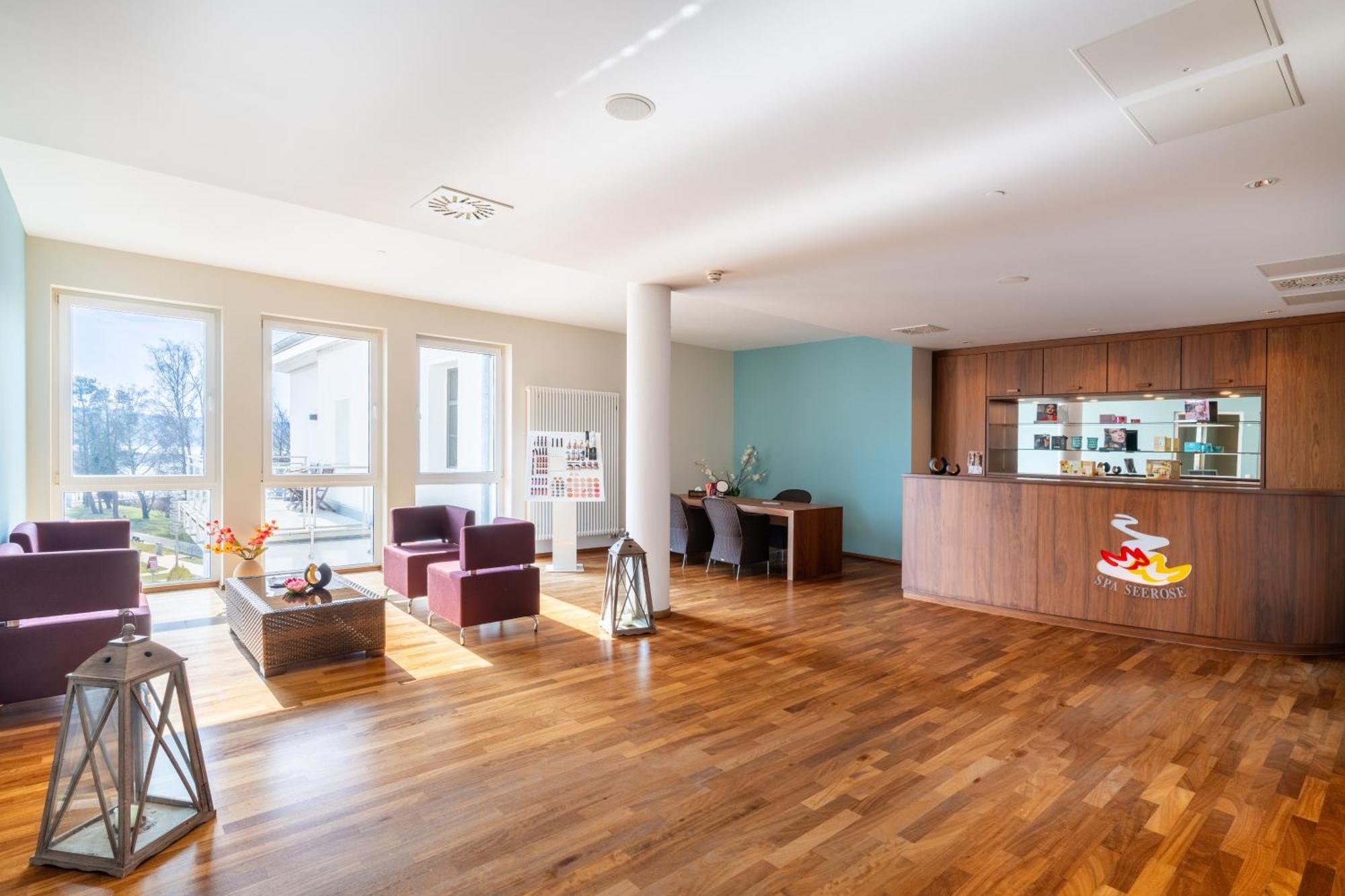 Strandhotel Seerose Kölpinsee Εξωτερικό φωτογραφία