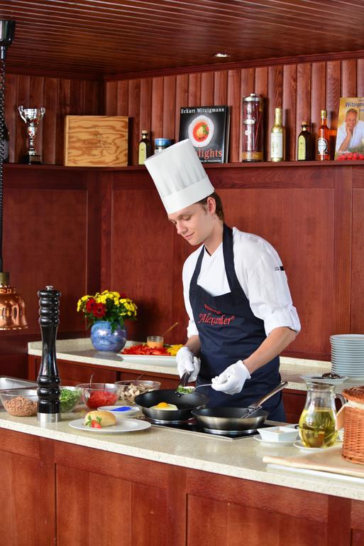 Strandhotel Seerose Kölpinsee Εξωτερικό φωτογραφία