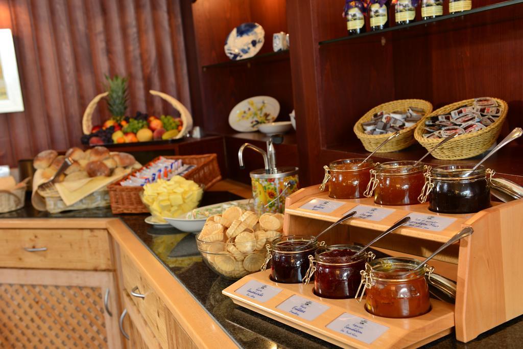 Strandhotel Seerose Kölpinsee Εξωτερικό φωτογραφία