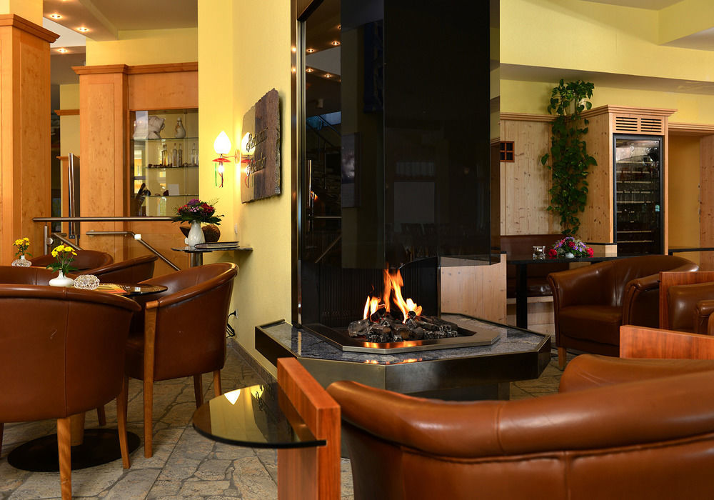Strandhotel Seerose Kölpinsee Εξωτερικό φωτογραφία
