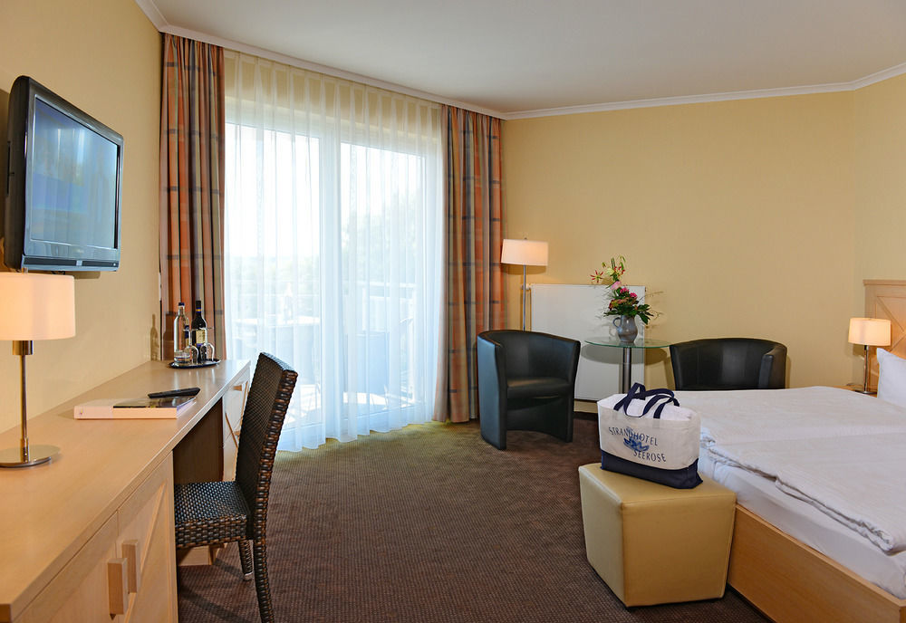 Strandhotel Seerose Kölpinsee Εξωτερικό φωτογραφία